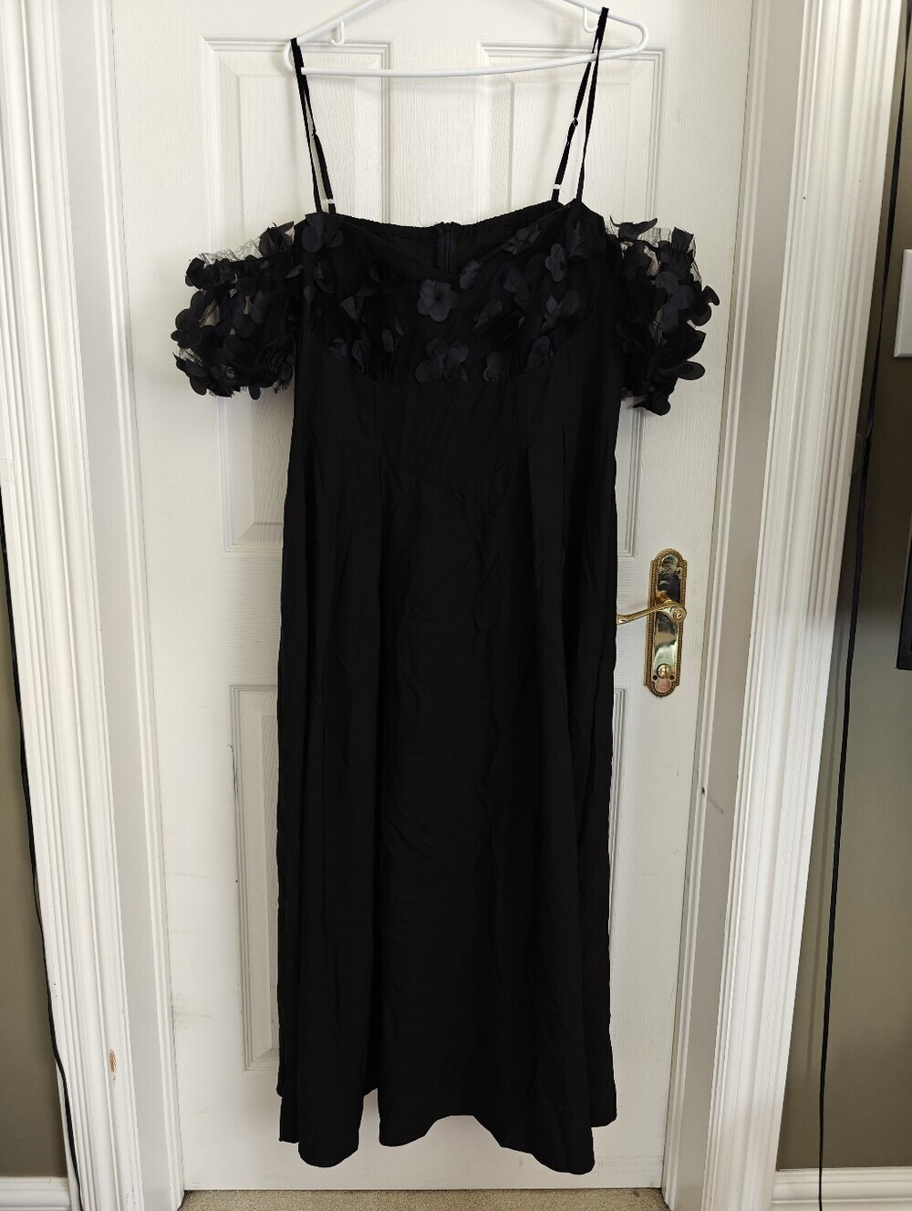 SHEIN Cold Shoulder Maxi Dress With 3D Flowers